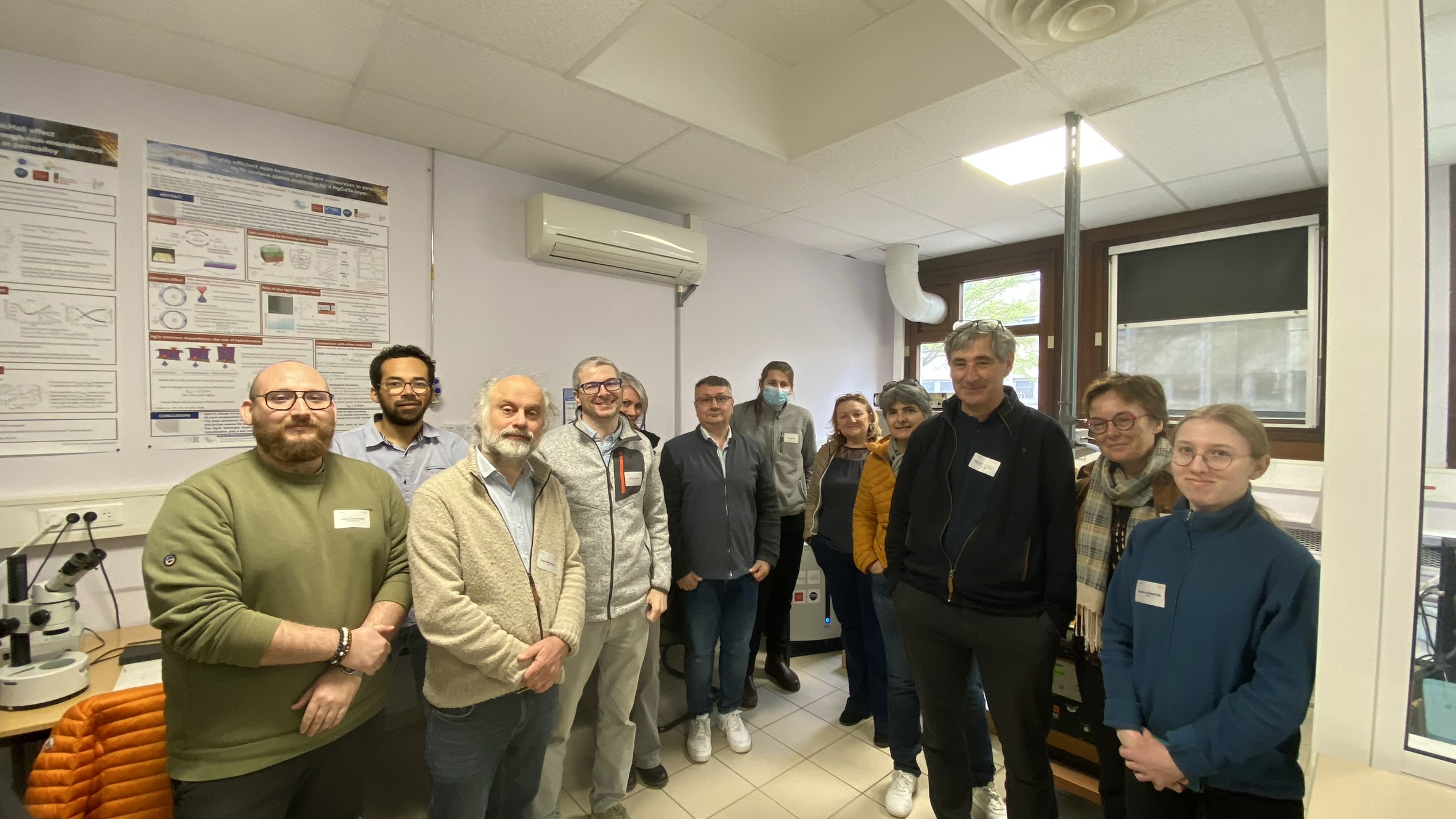 Inauguration SPIN-ANALYTICS, photo de groupe 